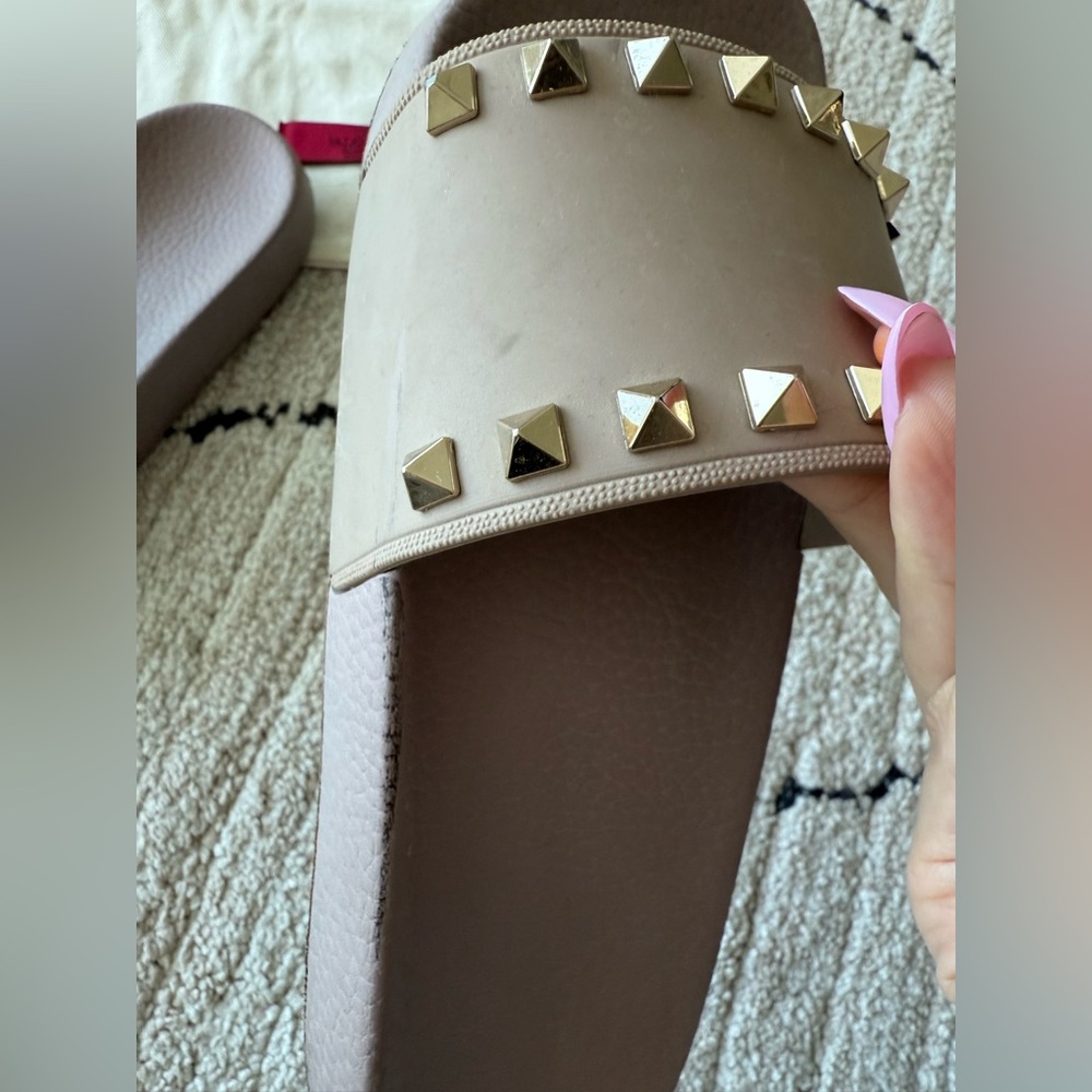 VALENTINO GARAVANI ROCKSTUD RUBBER SLIDES SIZE 37 - Picture 6 of 11